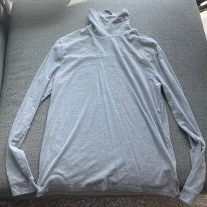 Topman Men’s gray turtle neck size Large